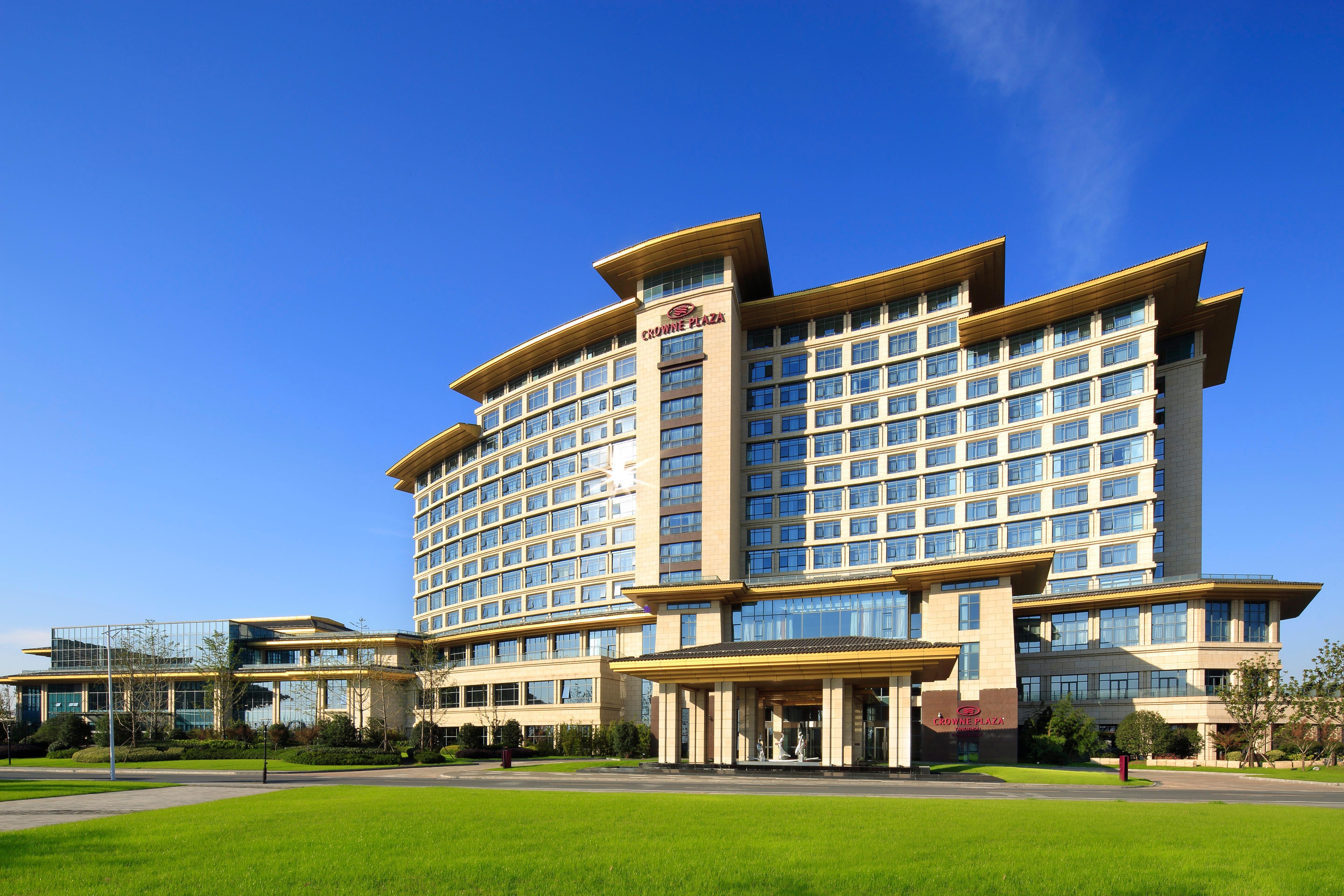 Crowne Plaza Yangzhou By Ihg Hotel Exterior photo