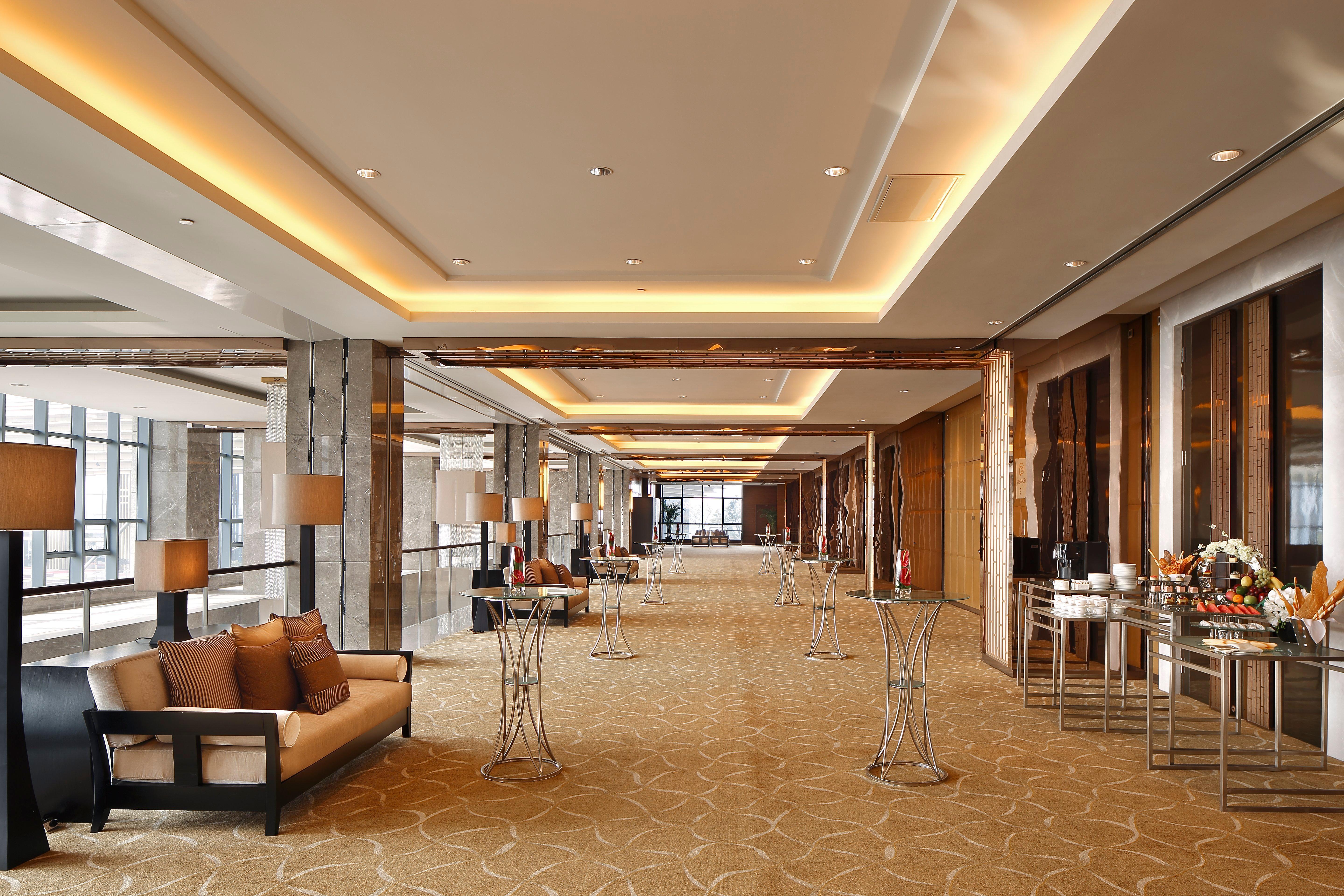 Crowne Plaza Yangzhou By Ihg Hotel Exterior photo