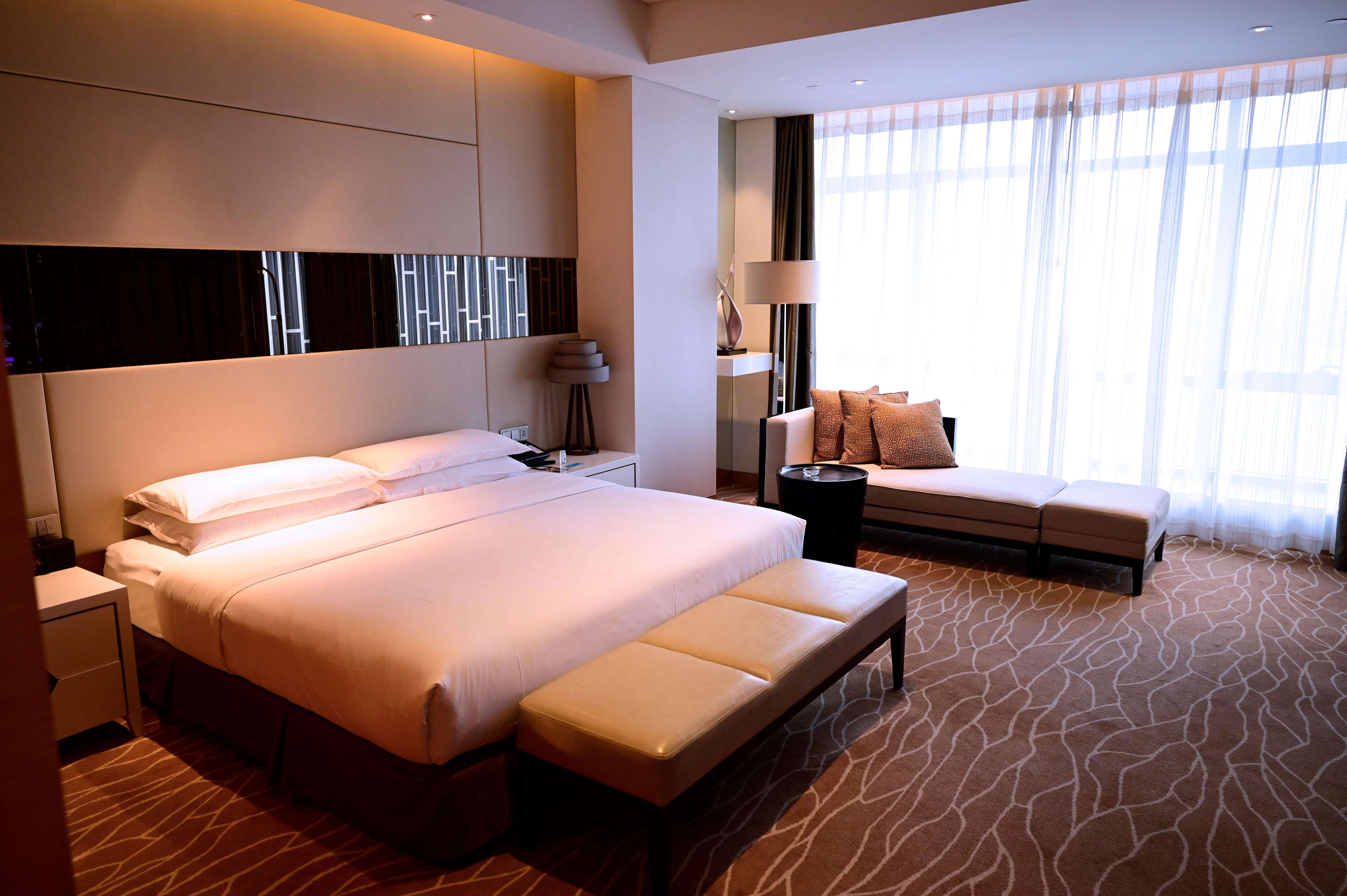 Crowne Plaza Yangzhou By Ihg Hotel Exterior photo