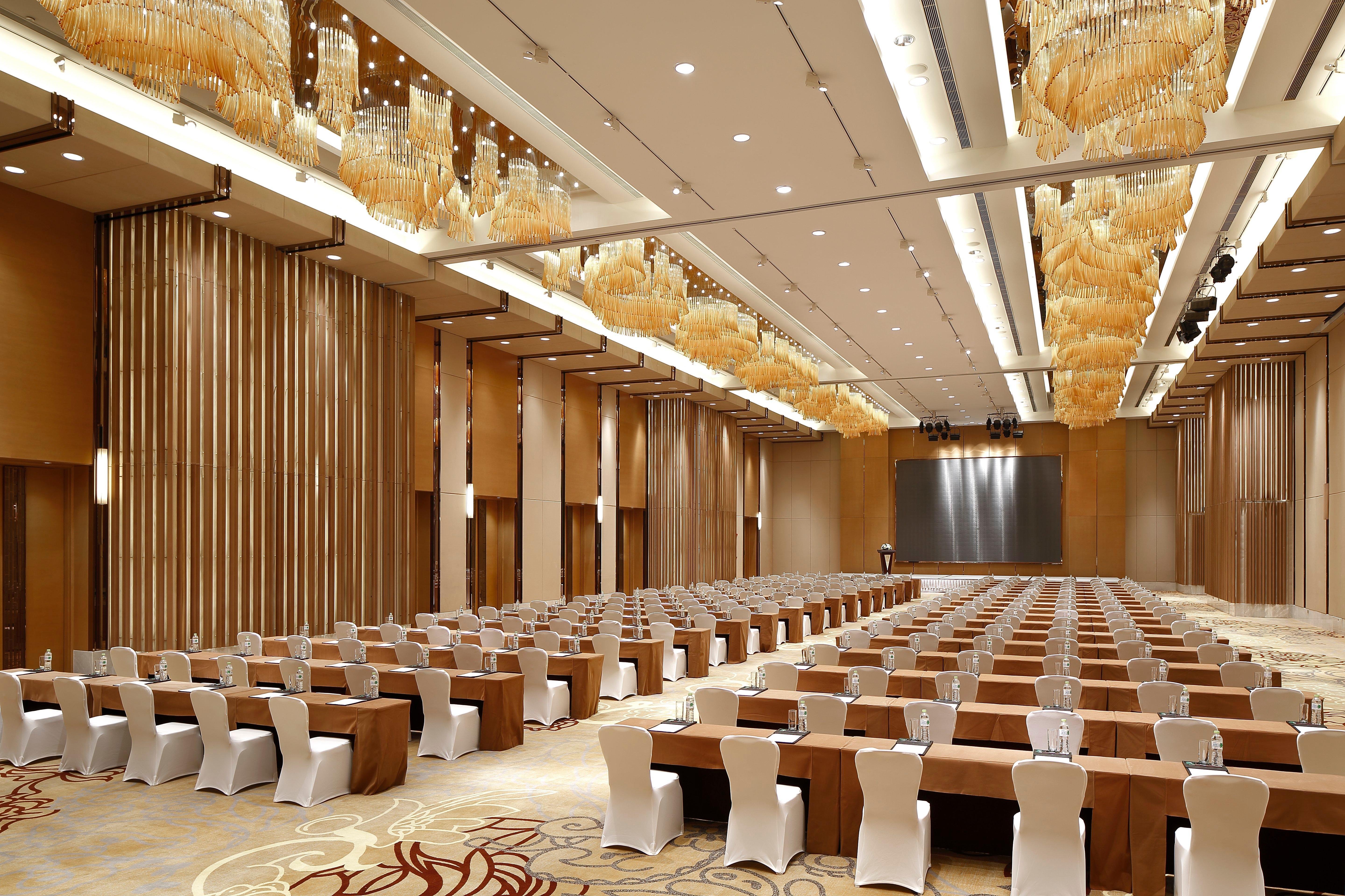 Crowne Plaza Yangzhou By Ihg Hotel Exterior photo