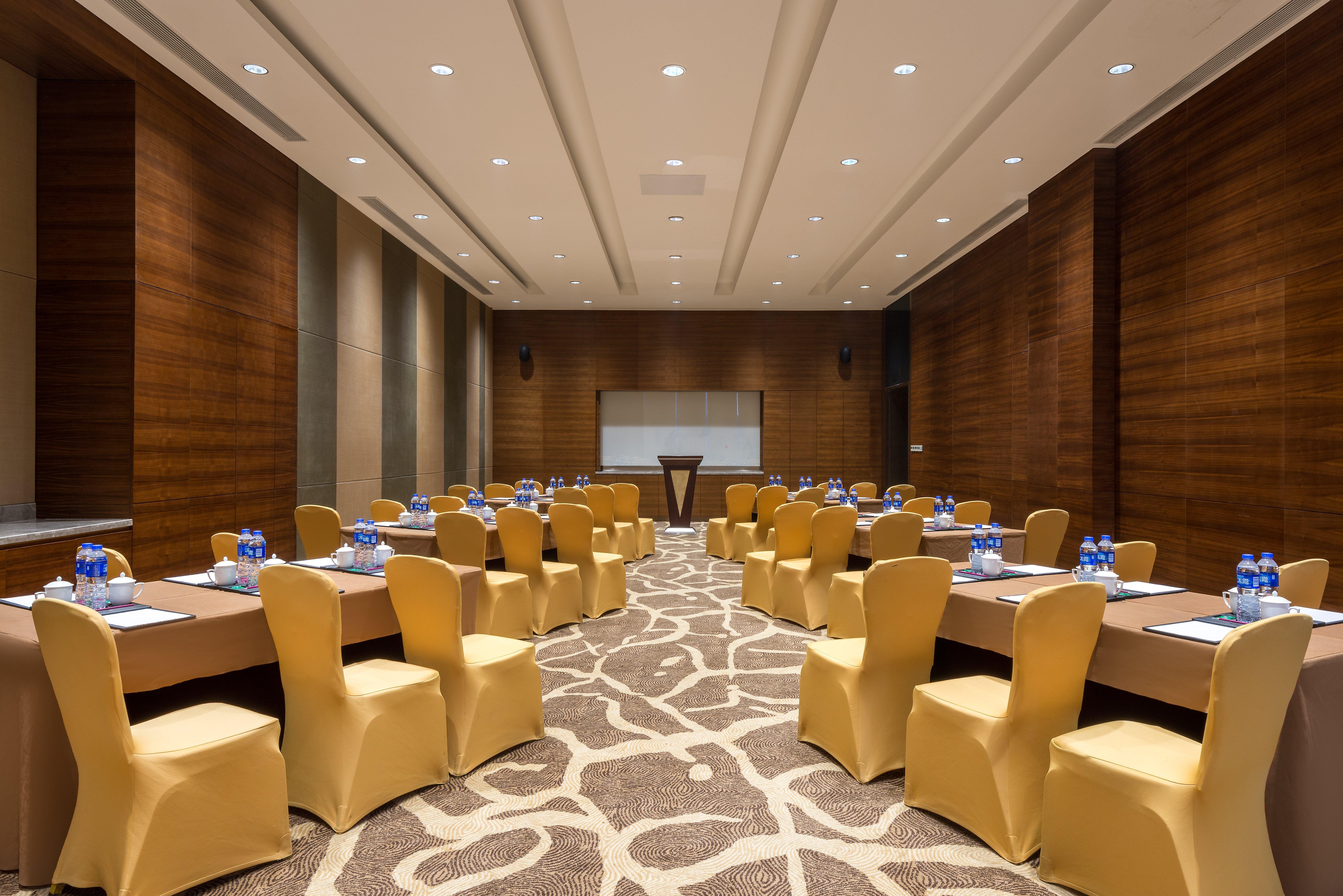 Crowne Plaza Yangzhou By Ihg Hotel Exterior photo