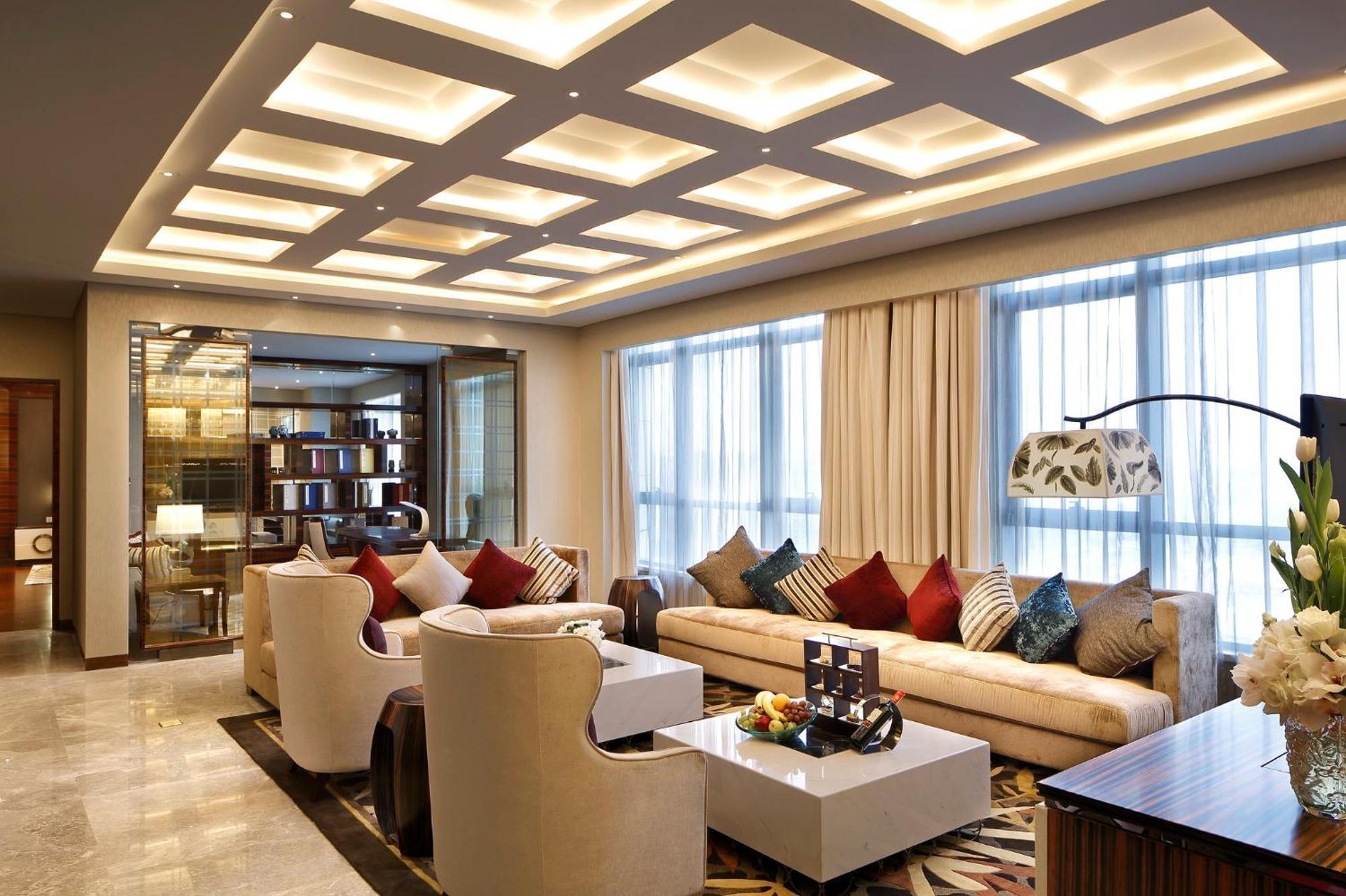 Crowne Plaza Yangzhou By Ihg Hotel Exterior photo